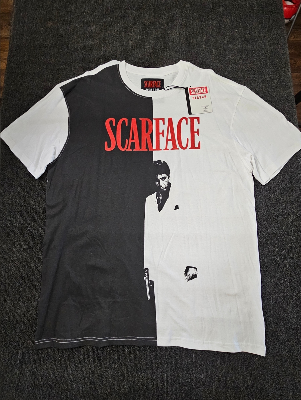 Reason Brand x Scarface Split Movie Black & White Graphic Tee Men's Size XL